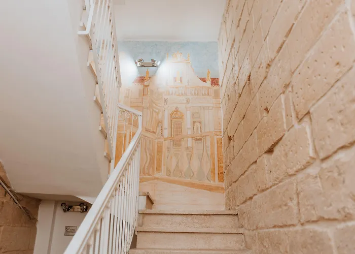 Terrae Hydrunti فندق مبيت وإفطار