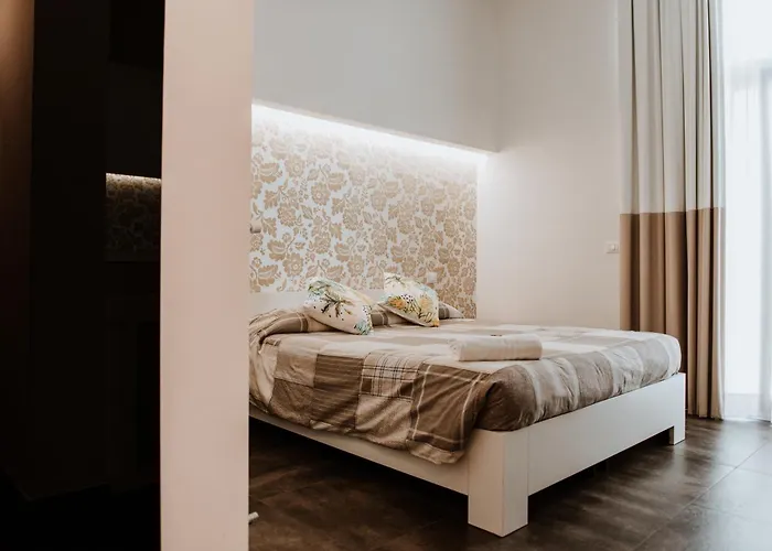 Terrae Hydrunti לינה וארוחת בוקר 4*