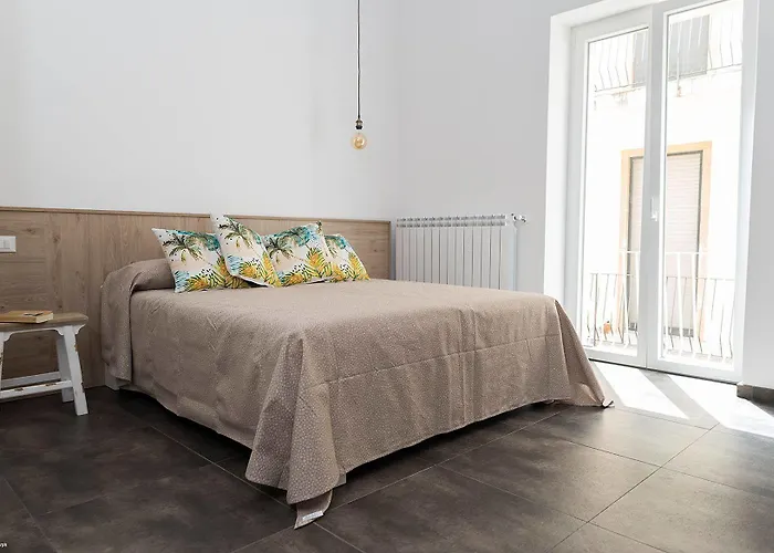 לינה וארוחת בוקר Terrae Hydrunti לצ'ה